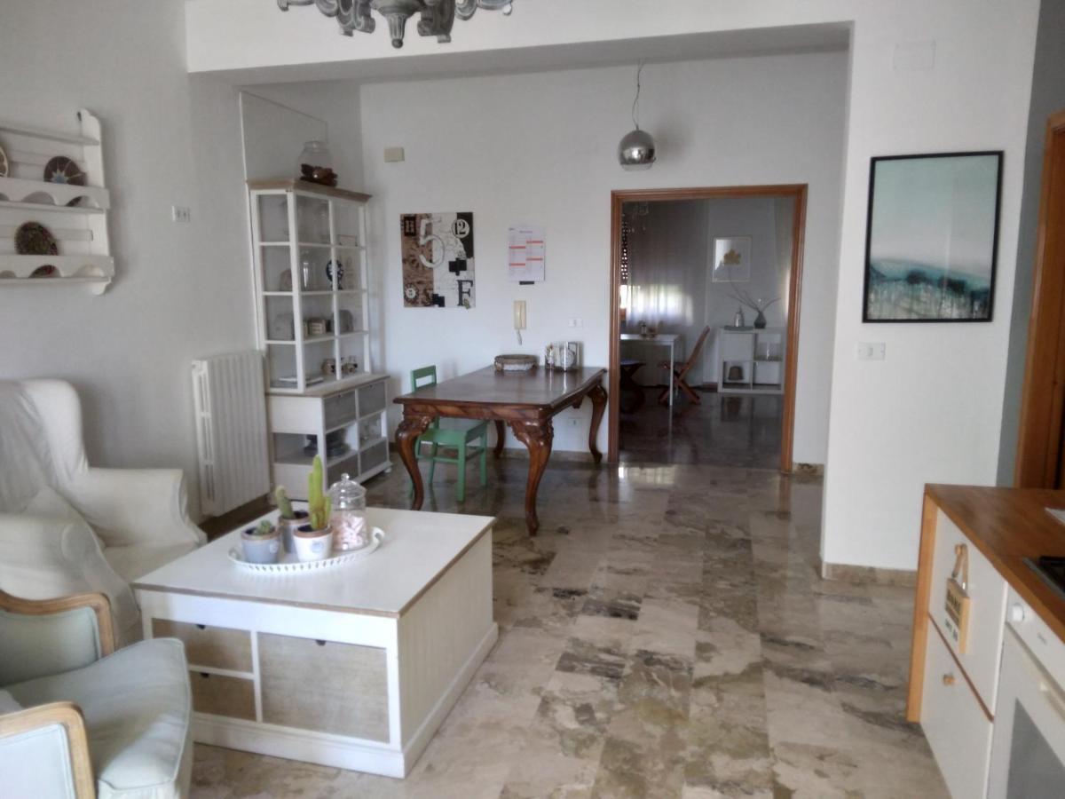 B&Be Home Tollo Экстерьер фото